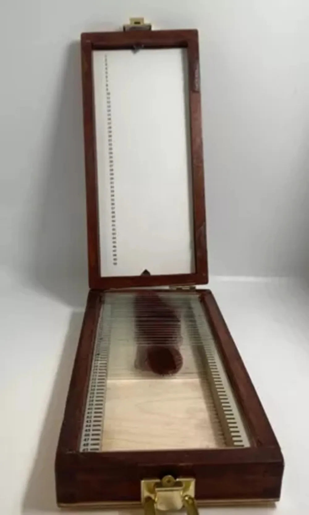 Movie Dexter Morgan Trophy Slide Case Box Prop Excellent Blood Slide Box Microscope